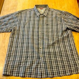 Men’s The North Face Short Sleeve Travel Woven button down shirt size XL